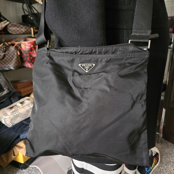 Authentic Prada nylon sling bag - Picture 2 of 12